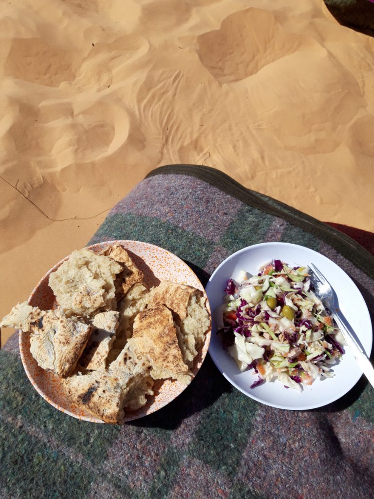 Yoga et Randonnée au Sahara, en Tunisie